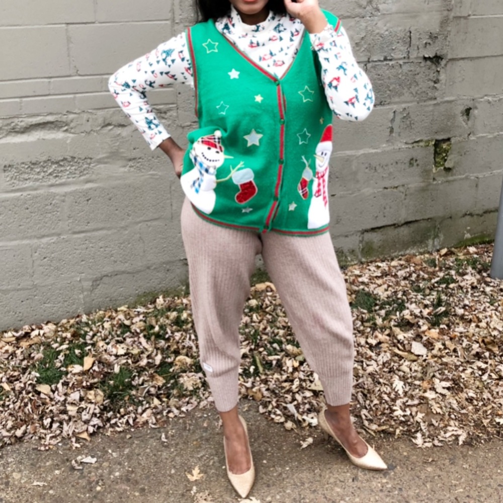 Vintage Christmas Sweater Vest!!